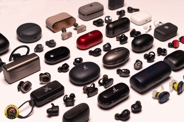 Headphones & Earbuds